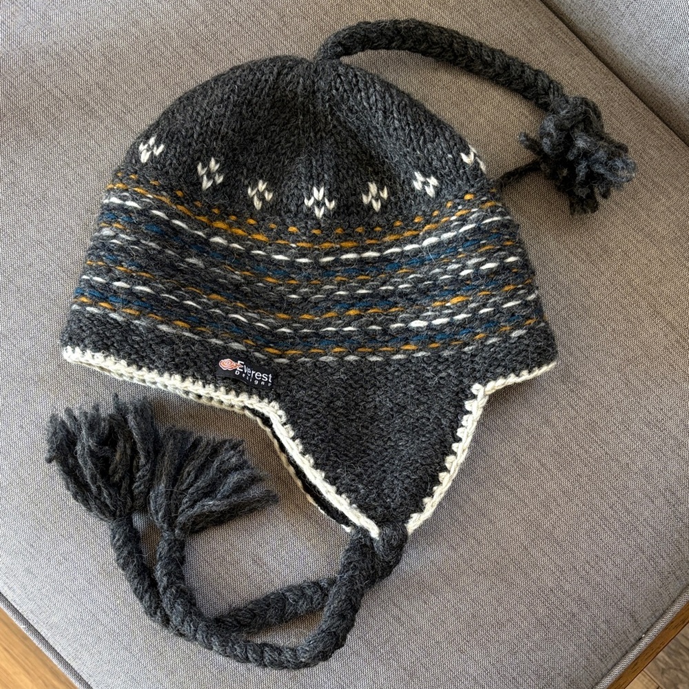 Everest Designs made in Nepal  Knit Hat with Earflaps